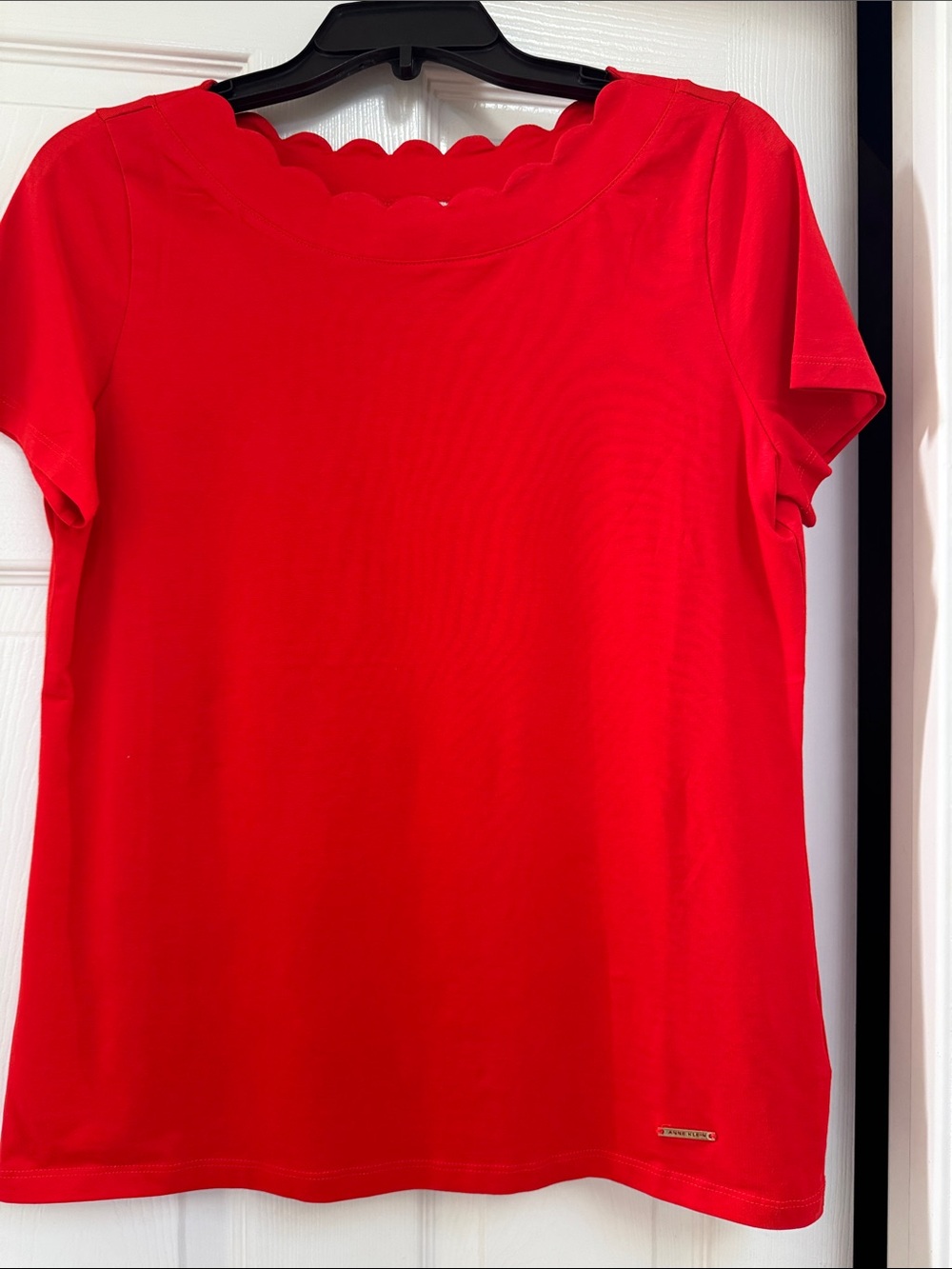 Anne Klein Red Short Sleeve Scalloped Neck Tee
